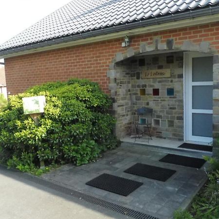 La Lustinoise Bed & Breakfast Екстериор снимка