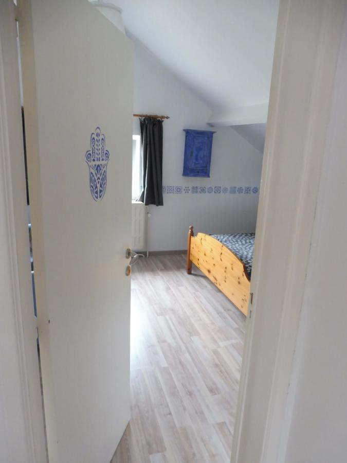 La Lustinoise Bed & Breakfast Екстериор снимка