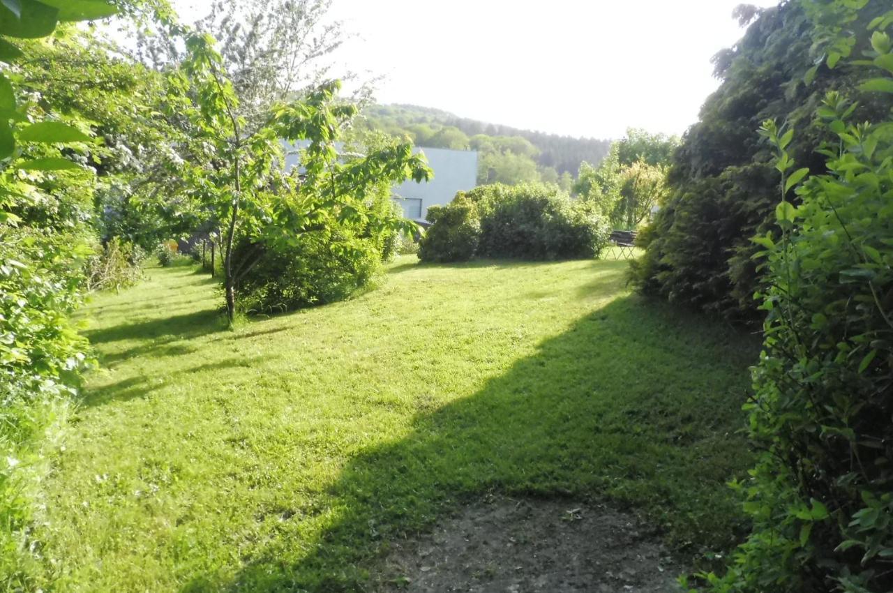 La Lustinoise Bed & Breakfast Екстериор снимка